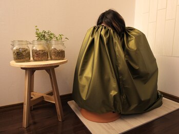 モミノキ(MOMINOKI)/漢方黄土よもぎ蒸し【顔蒸し】