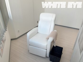 ホワイトアイ 浜松店(WHITE EYE)/<施術ルーム>
