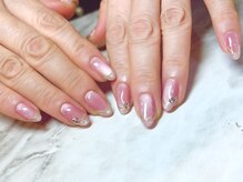 サニーデイズ ネイルアンドビューティー 曙橋店(SunnyDays Nail&Beauty)の雰囲気（爪を傷つけないパラジェル・カラー200色以上ご用意♪）
