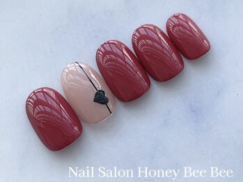 ハニービービー(Honey Bee Bee)/ハートワンポイントネイル