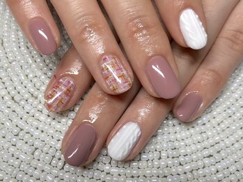 ファンシーローラ(Fancy Rola)/ニットとツィードネイル