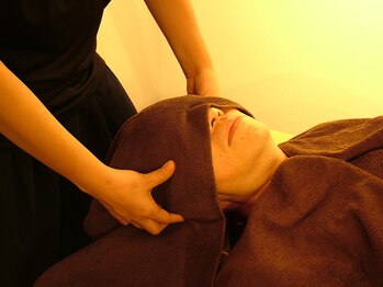 スマイルハンド 大阪駅前第1ビル店/ヘッドマッサージ眼精疲労ケア付