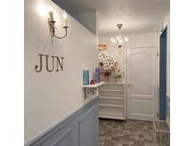 ジュン(JUN)の雰囲気（1階は美容室、2階がトータルビューティーになります☆）
