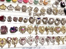 アールネイルドットコム(R*NAIL.com)の雰囲気（パーツ、シールも多数ご用意♪立体系やストーンのカラーも豊富☆）
