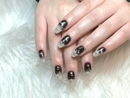 個性派ハーフもやもやネイル