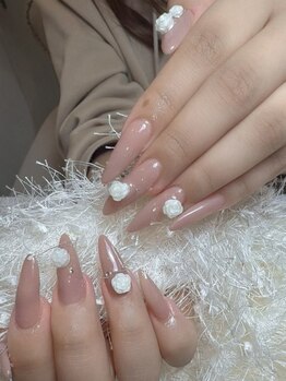 アイナ(Aina)の写真/【豊富なカラー×提案力で理想の指先に♪】特別な日やイベント前にも◎ため息が出るほど可愛い指先に★