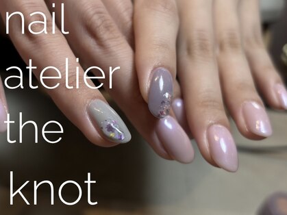 nail atelier the knotの写真