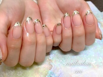 シンプルキラキラネイル