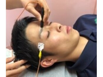 照葉アイランドアイ整体院/【目の疲れに】眼精疲労電気施術