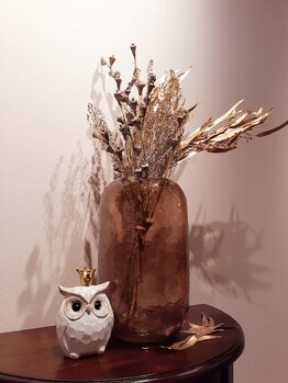 エルアンドエス(L&S)/玄関前の飾り