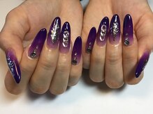 ラウト デコレーションアンドネイルサロン(Lauto Decoration&Nail Salon)/パープルグラデーションネイル