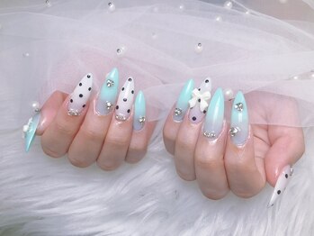 ラッキーネイル(lucky nail)/ドットネイル