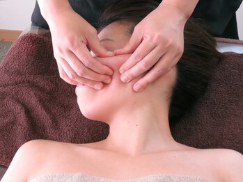 骨美人/小顔コルギ.マッサージ