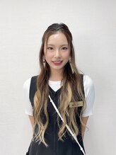 エフドット(f.) 堀田 めい