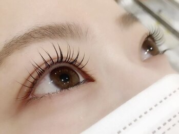 ベル アイラッシュサロン(Bell)の写真/すっぴんでも可愛い目元に◎モチの良さ、仕上がりの美しさにも定評あり！最適なデザインをご提案します♪