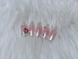 キラキラチークネイル