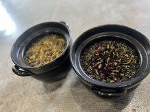 よもぎ蒸しはお友達や親子など、ペアでもお受けいただけます◎