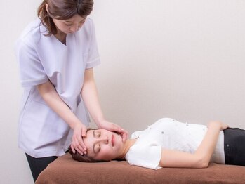 美容整体プラスフィール 豊田店の写真/【3.40代必見!!法令線改善】骨格リフトアップ＋骨盤矯正＋小顔矯正¥11900→¥3800◆[美容整体/豊田]