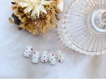 ホワイトワンカラービジュー