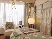 ルーエプラッツ 恵比寿(Ruhe plats)の雰囲気(マンションの一室で、こじんまりしてますが天井が高くゆったり♪)