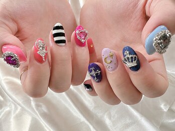 Le'a Nail salon【レア】の写真/【カラー&パーツに加えラメ・マグネット含め250種類以上】持ち込みの再現性に自信◎大切なご予定前に★