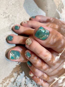 エム(em)/フットネイル