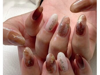 アイラッシュアンドネイル ブルーミン(Bloomin)/秋ネイル