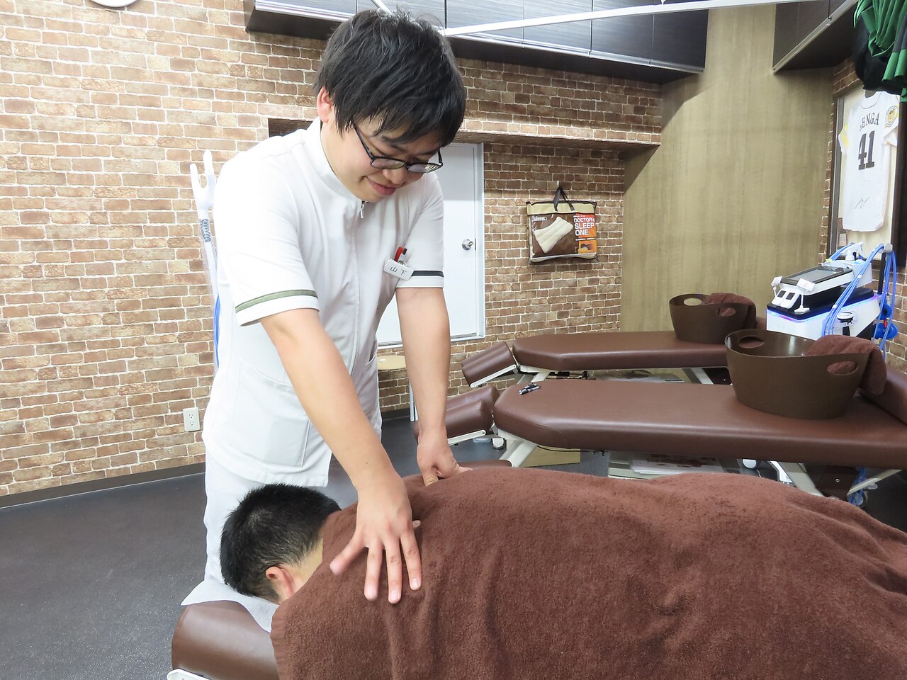 【値下げ】 ドクター.ズイメルカによるトンプソンテクニック！カイロ！整体 健康・医学