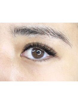 ボリュームのある目元にしたい