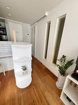 【美姿勢・骨盤矯正】HAL Pilates (自由が丘/奥沢/女性専用パーソナルピラティス)/- HAL Pilates ハル ピラティス-