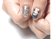 ヒュッゲ(Hygge)/真島の兄貴ネイル