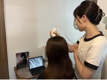 アリィルアナ(Alii Luana)の雰囲気（頭皮・毛根チェック！スコープを使用し原因を見つけていきます。）