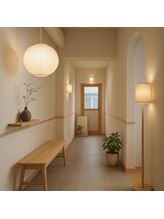 ワイズウェルネスラウンジ(Y's Wellness Lounge)/都会の喧騒から逃れて