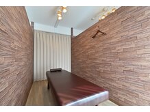 フィール整体院【肩こり/腰痛/骨盤矯正】の雰囲気（個室にて施術をおこなってまります。大曽根　整体　肩こり腰痛）