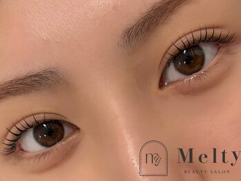 メルティ(Melty)の写真/【目白】繊細な技術をご堪能ください♪自まつ毛を自然でぱっちり魅せてくれる次世代まつげパーマ！