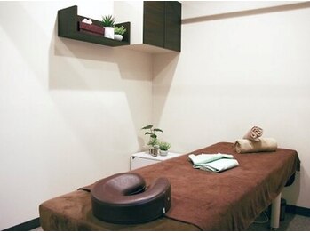 世田谷ビューティークリニーク 池尻大橋/清潔感のある落ち着いた内装