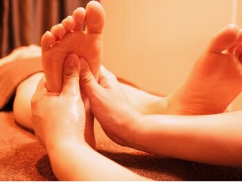 すこやか 平井店の写真/【イタ気持ちいい】が癖になる◎足は第二の心臓！健康維持は血流改善から★施術後の足の軽さを体感♪