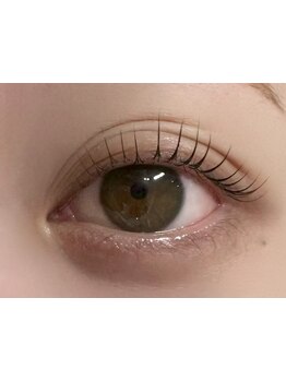 ナチュラル上品な目元にしたい