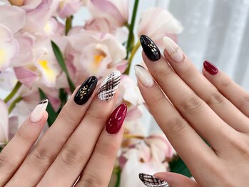 ハロ(Halo)/バレンタインチョコネイル