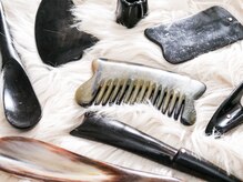 ムーンリット(moonlit.)の雰囲気（かっさはデトックス力の高い黒水牛かっさを使用。）