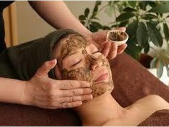 ナグーナグ(NAGU-NAGU)の写真/ハーブピーリングでお肌の代謝をUP!お肌のターンオーバーを促進しお悩みを改善!お気軽にお越しください♪