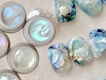 モルフォネイル(Morpho nail)の雰囲気（夏の新色のカラーもご用意♪）