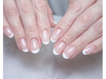 フレンチネイル　透明感