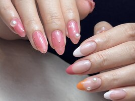 ちぐはぐビジューネイル