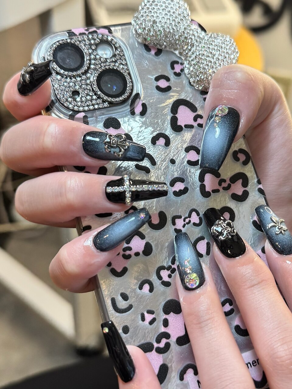 2026年冬トレンド】エアブラシのネイルデザイン集｜人気順｜10ページ目