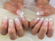 ミアローザ(Mia Rosa)/王道フレンチネイル