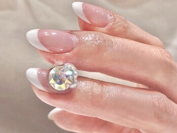 キャッツアイ(cat's eye)の写真/≪ネイリスト歴15年≫プロによる施術で華やかな指先へ♪他メニューと同時施術OK！ぜひお任せください★