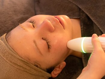 クレアベレッツァ(Crea Bellezza)の写真/「ハリツヤがアップ！」と「小顔にもなれる」を叶える☆輝く素肌と自信を手に入れる！