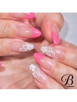 ビー(B)/【レースフレンチネイル】