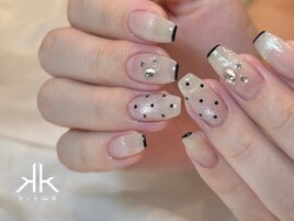 黒ドットネイル(みな)